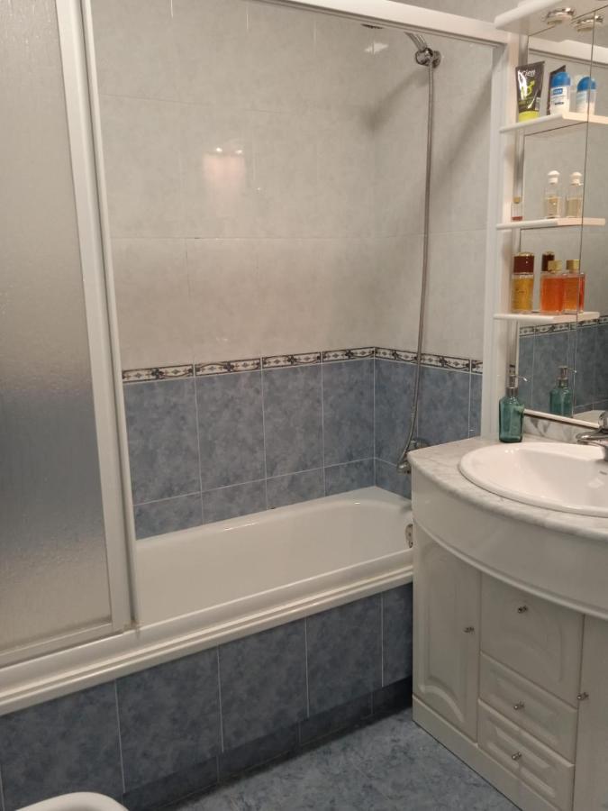 O Enxidro Playa, A 40 M De Playa Jardin Apartment Boiro